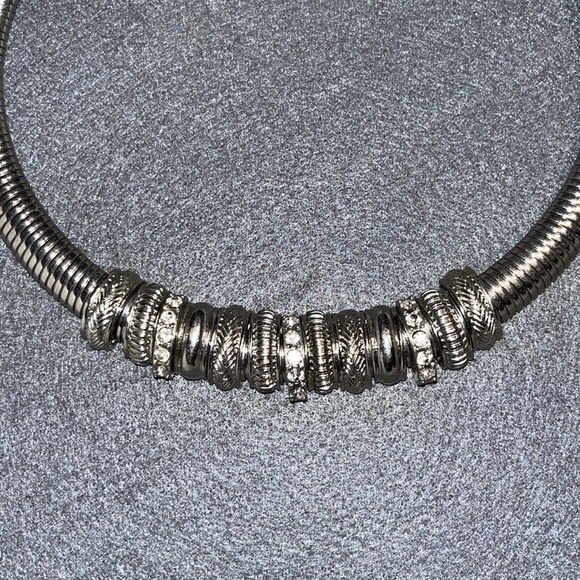 Silver collar necklace - Picture 3 of 4